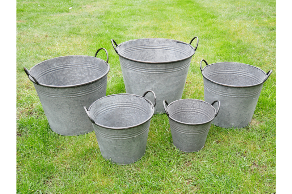Metal Bucket Planters – The Interiors Barn