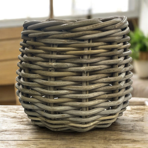 Small Rattan Planter – The Interiors Barn