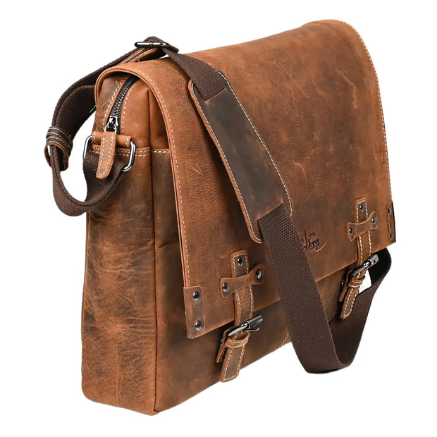 leather_laptop_bag_the_fieldman_s_s_london_1171714231.jpg